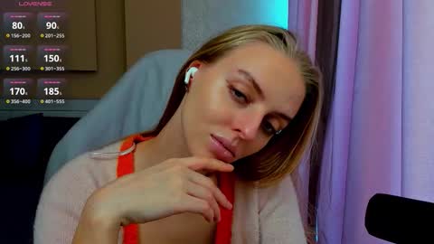 Sofia online show from 11/19/25, 08:36