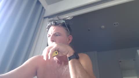 Snapshot of jam_on_it chatting on 12/31/24, 02:40 JAM online show from 12/31/24, 02:40