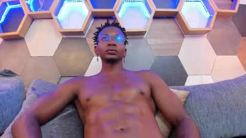   online show from 03/09/25, 10:52