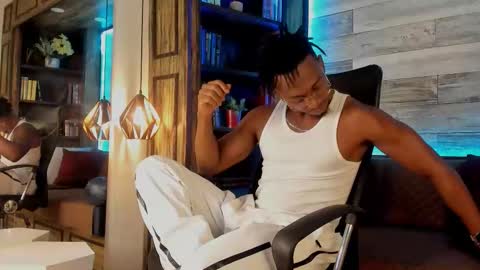   online show from 10/03/25, 04:31