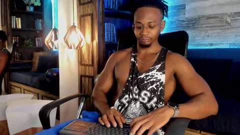   online show from 10/24/25, 03:36