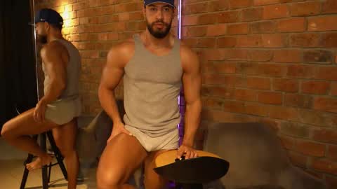 Snapshot of james_axel chatting on 03/12/25, 03:07 James Axel online show from 03/12/25, 03:07
