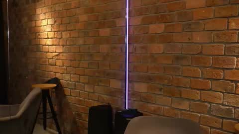 Snapshot of james_axel chatting on 09/21/25, 01:46 James Axel online show from 09/21/25, 01:46