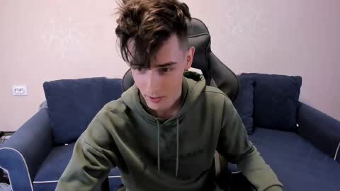 James online show from 10/24/25, 06:37