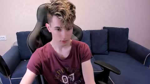 James online show from 11/08/25, 07:12