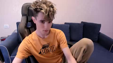 James online show from 11/25/25, 08:31