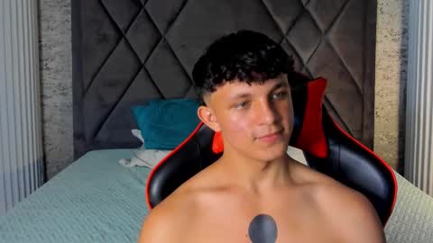 Snapshot of jamesgolden_ chatting on 03/12/25, 03:29 jamesgolden_ online show from 03/12/25, 03:29