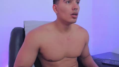 Snapshot of jamesgraay chatting on 02/19/25, 07:48 James Gray online show from 02/19/25, 07:48