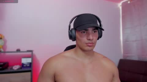 Snapshot of jamesgraay chatting on 10/04/25, 11:52 James Gray online show from 10/04/25, 11:52