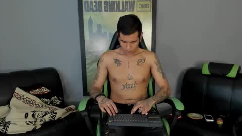 Snapshot of jamesinked_ chatting on 02/17/25, 07:31 Jamesinked online show from 02/17/25, 07:31
