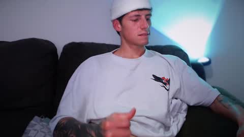 Snapshot of jamesss____ chatting on 02/27/25, 10:53 jamesss____ online show from 02/27/25, 10:53