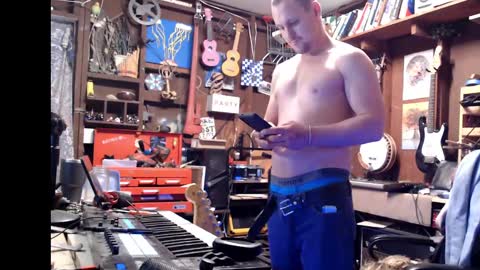Snapshot of jameswebbscope chatting on 02/05/25, 12:53 Jameswebbscope online show from 02/05/25, 12:53
