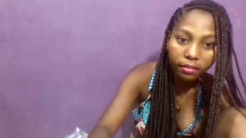 jamila531017 online show from 11/19/25, 05:35