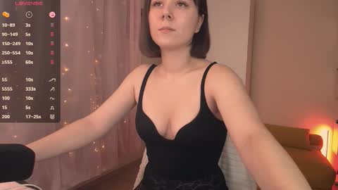 Snapshot of jane_kinn chatting on 11/12/25, 09:03 jane_kinn online show from 11/12/25, 09:03