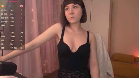 Snapshot of jane_kinn chatting on 11/13/25, 04:17 jane_kinn online show from 11/13/25, 04:17