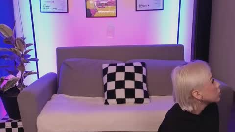 Snapshot of janehart_ chatting on 11/26/25, 12:00 Jane online show from 11/26/25, 12:00