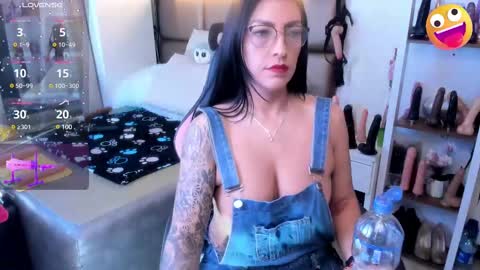 Snapshot of janette_rider chatting on 03/12/25, 03:02 Janette rider online show from 03/12/25, 03:02