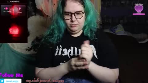 Jannet online show from 10/26/25, 02:17