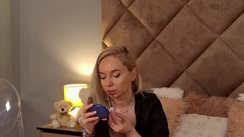 jaquelinemerlot online show from 12/10/24, 07:16