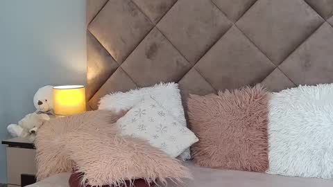 jaquelinemerlot online show from 01/06/25, 09:19