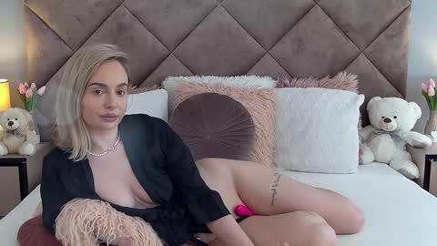 jaquelinemerlot online show from 03/06/25, 07:36