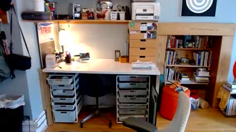 Snapshot of jareth_returns chatting on 03/03/25, 04:03 jareth_returns online show from 03/03/25, 04:03