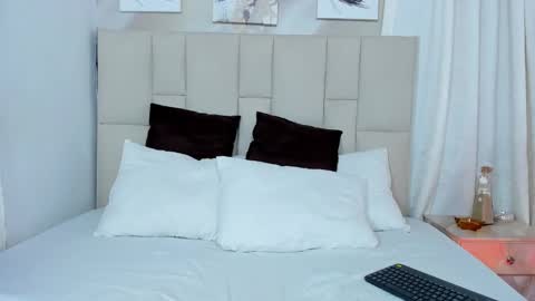 Snapshot of jaslyn__smith chatting on 01/23/25, 03:22 Jaslyn online show from 01/23/25, 03:22