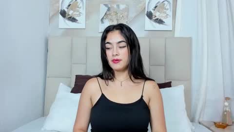 Snapshot of jaslyn__smith chatting on 01/23/25, 06:35 Jaslyn online show from 01/23/25, 06:35