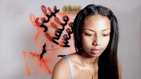 Snapshot of jasmin_brunette_ chatting on 10/07/25, 12:35 Jasmin online show from 10/07/25, 12:35