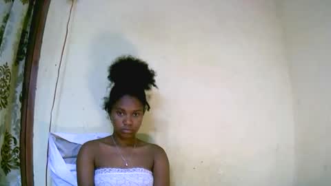 Snapshot of jasminah176750 chatting on 10/10/25, 02:10 jasminah176750 online show from 10/10/25, 02:10