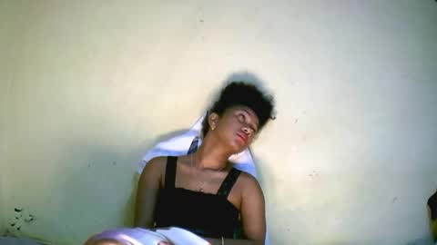 Snapshot of jasminah176750 chatting on 10/14/25, 01:17 jasminah176750 online show from 10/14/25, 01:17