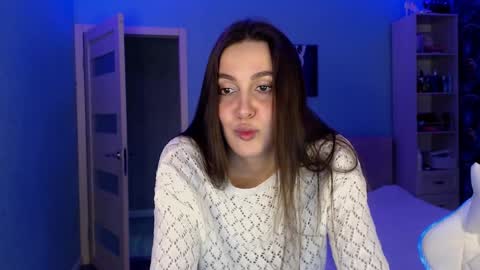 Snapshot of jasmine_doll_ chatting on 12/16/24, 01:42 Jasmine online show from 12/16/24, 01:42