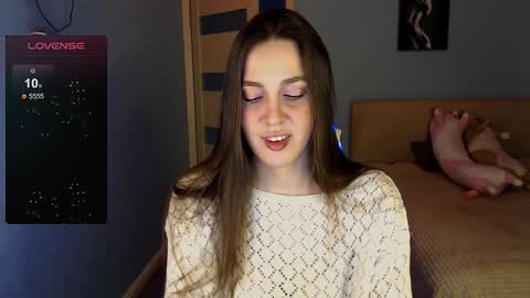 Snapshot of jasmine_doll_ chatting on 12/18/24, 11:40 Jasmine online show from 12/18/24, 11:40