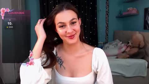 Jasmine online show from 10/28/25, 09:28