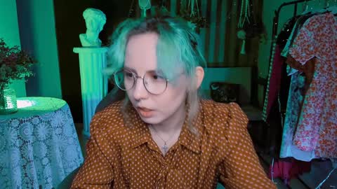 Jasmine online show from 12/28/24, 11:19