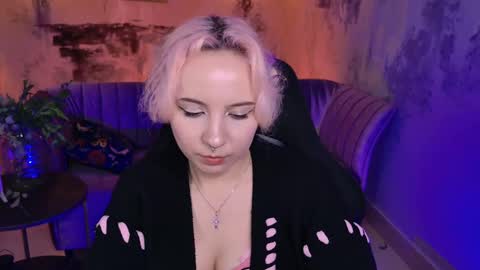 Jasmine online show from 02/11/25, 11:32