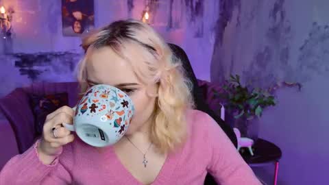 Jasmine online show from 03/06/25, 08:19