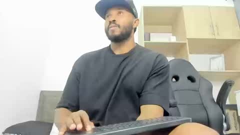 Snapshot of jason_fenix chatting on 09/11/25, 08:09 Jason online show from 09/11/25, 08:09
