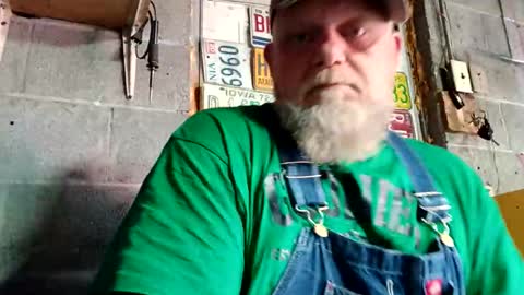 Snapshot of jasongriffey42 chatting on 11/18/25, 08:24 jasongriffey42 online show from 11/18/25, 08:24