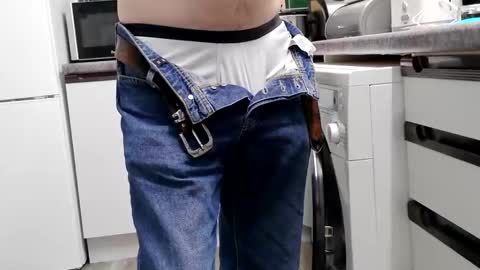 Snapshot of jasonmason2003 chatting on 10/13/25, 10:54 jasonmason2003 online show from 10/13/25, 10:54