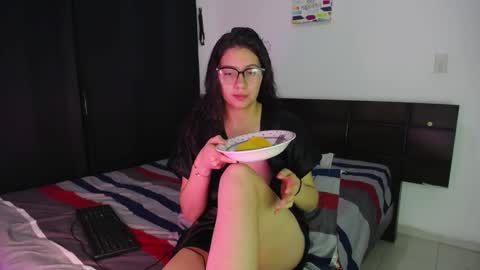 Snapshot of jaspeer__ chatting on 10/15/25, 01:33 jaspeer__ online show from 10/15/25, 01:33