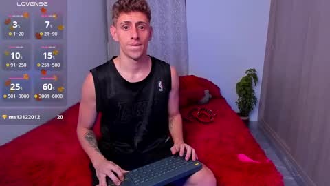 Snapshot of jasper__jones chatting on 02/14/25, 11:42 JASPER JONES online show from 02/14/25, 11:42