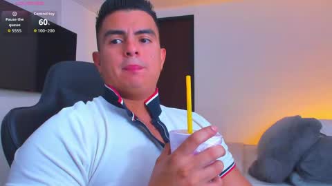 JBrooksXx online show from 10/09/25, 02:42