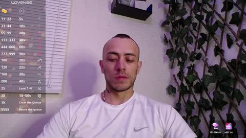 Snapshot of jasson_king01 chatting on 12/31/24, 05:55 JKing online show from 12/31/24, 05:55
