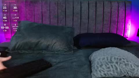 Snapshot of jasson_n_emma chatting on 03/05/25, 05:40 Jason Emma online show from 03/05/25, 05:40