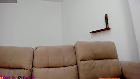 dani and javi online show from 10/16/25, 11:39