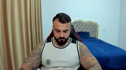  Javi  online show from 10/08/25, 05:32