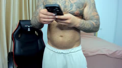  Javi  online show from 11/07/25, 07:14