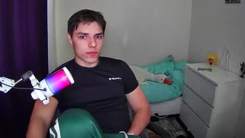 javi online show from 11/02/25, 11:01