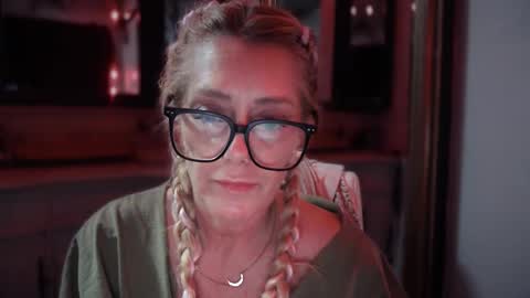 Snapshot of javlovesu chatting on 11/23/25, 11:10 JAV online show from 11/23/25, 11:10